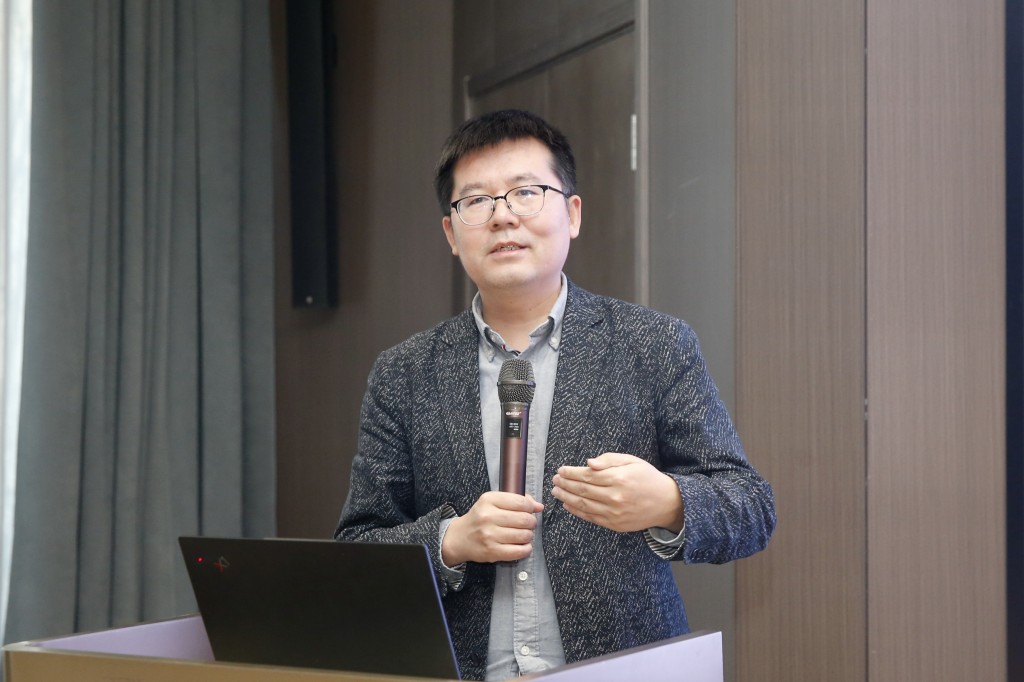 自主智能无人系统与具身智能学术论坛暨亚洲控制协会无人系统专业委员会成立大会在做爱视频
隆重召开图片14.jpg